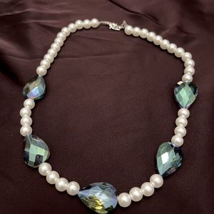 White Pearl Necklace